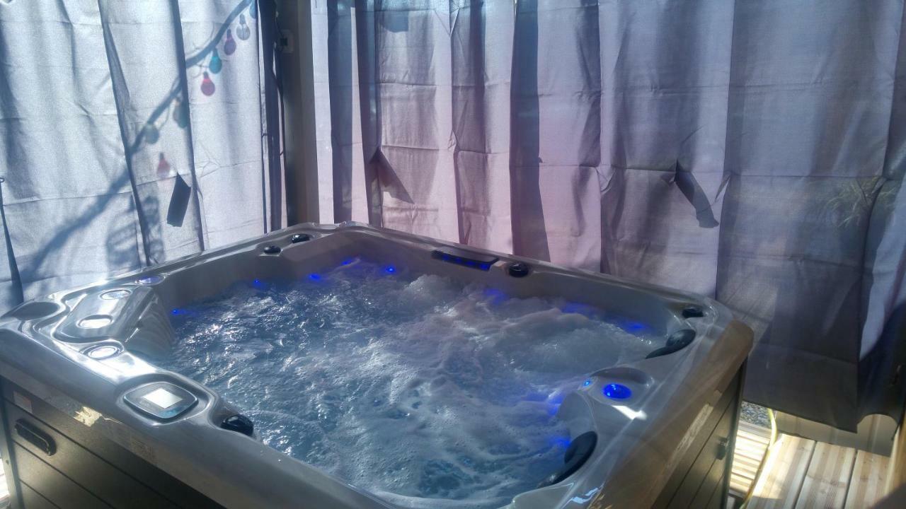 Gite Lapaz/Jacuzzi Prive/Piscine Draguignan Dış mekan fotoğraf